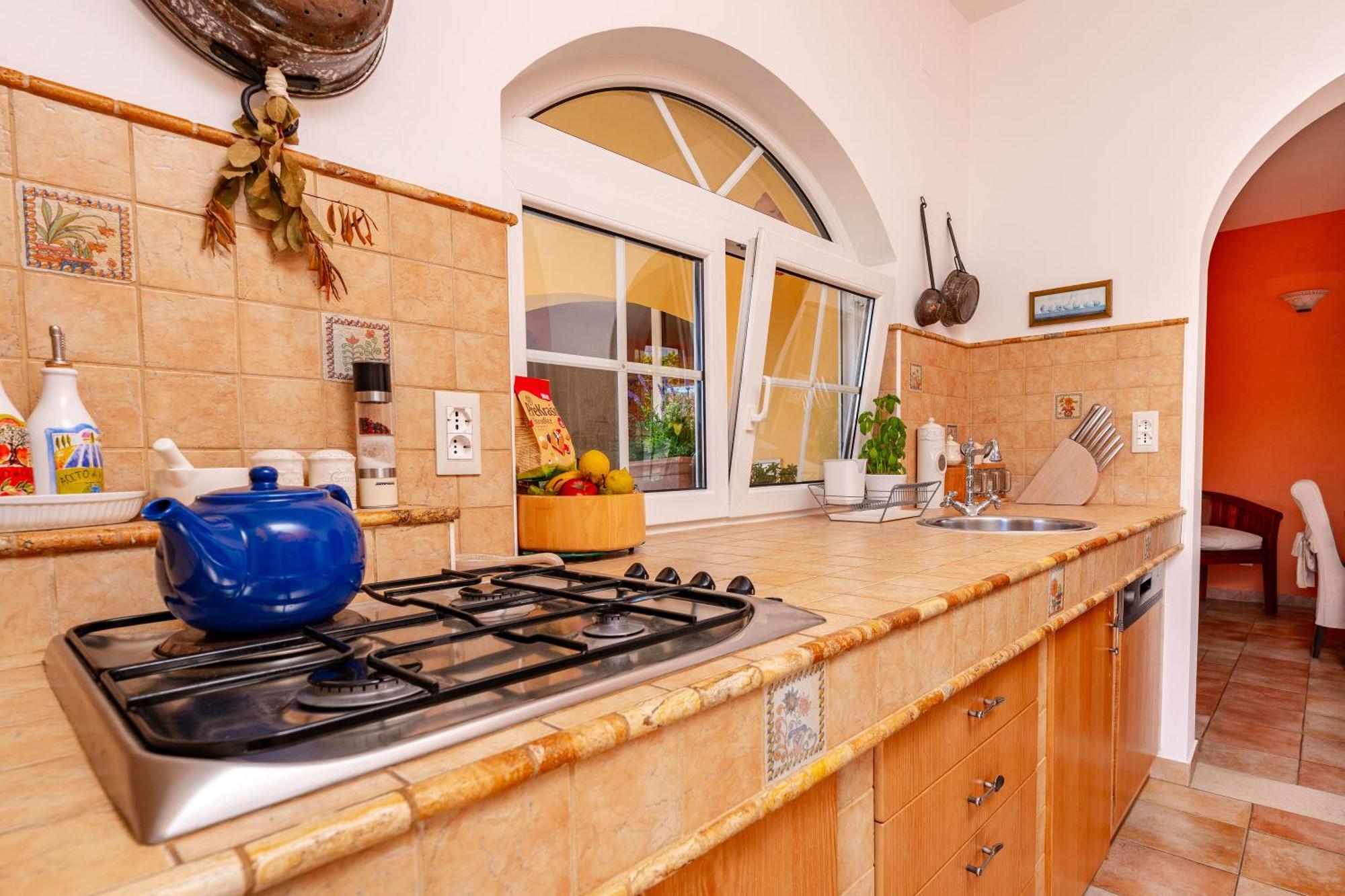 House 4 You Lumbarda Luaran gambar