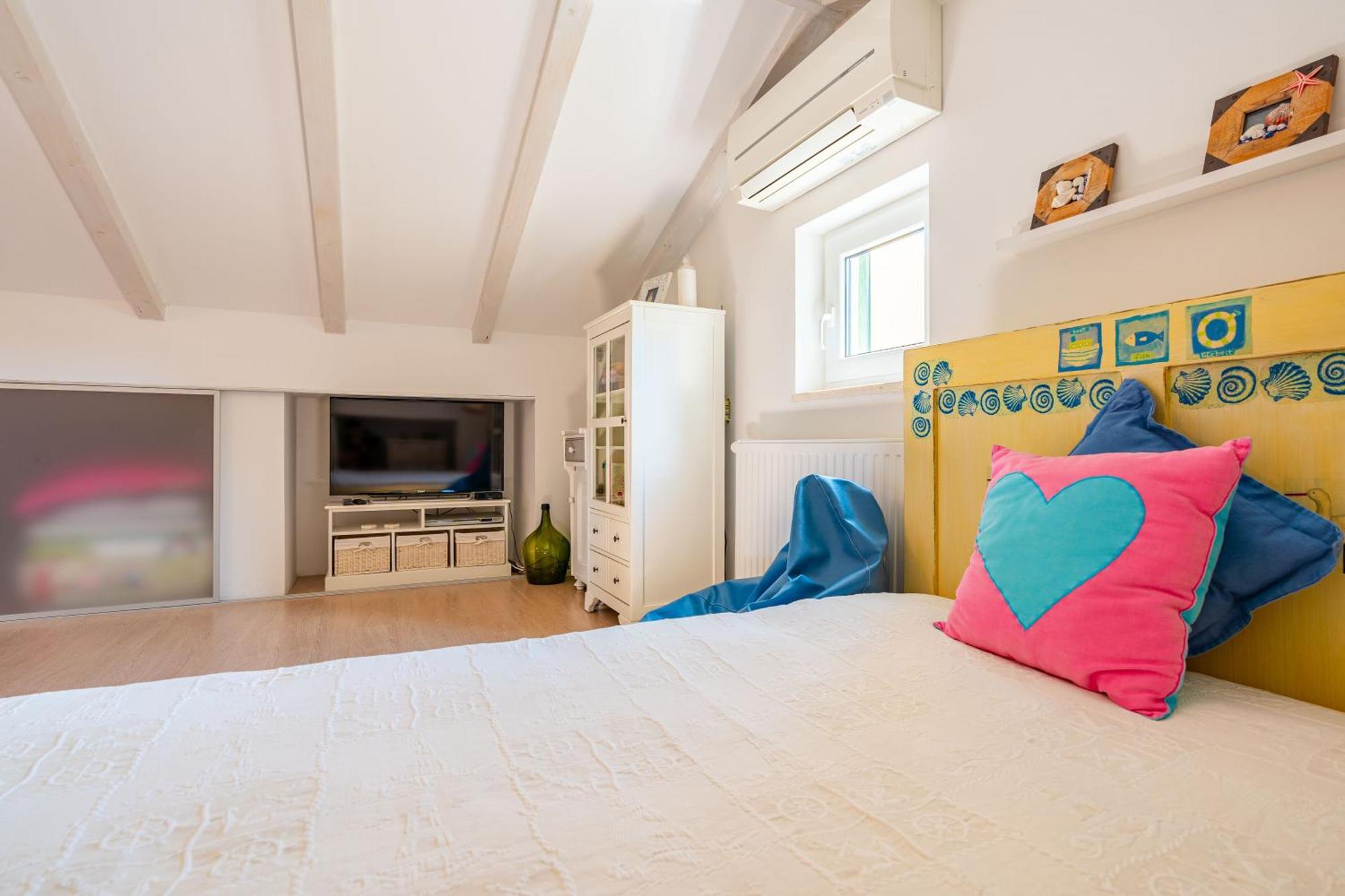 House 4 You Lumbarda Luaran gambar