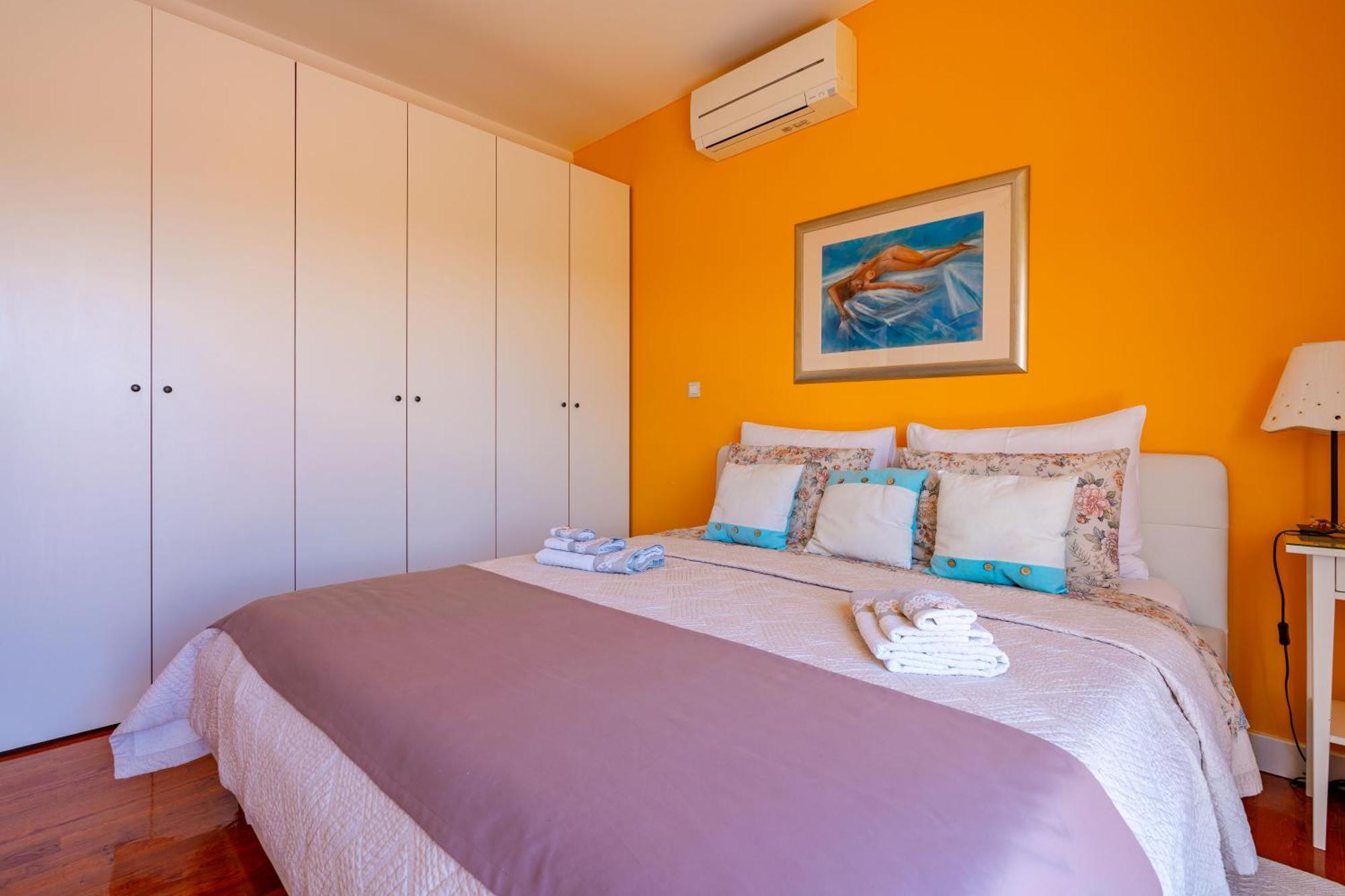 House 4 You Lumbarda Luaran gambar