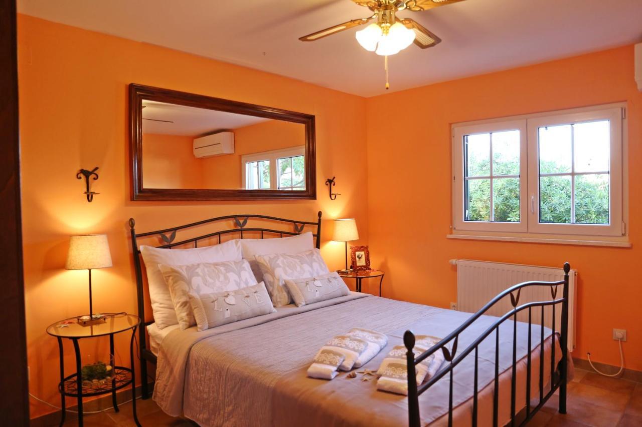 House 4 You Lumbarda Luaran gambar